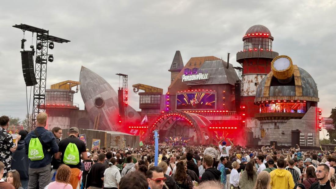 Mainstage beim Festival PAROOKAVILLE in Weeze